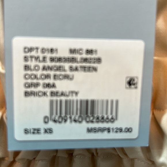 NEW WITH TAGS! GORGEOUS ANTONIO MELANI NEW BLOUSE! Size XS. - Picture 4 of 8